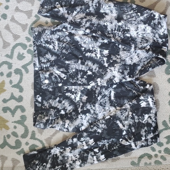 NWT Women Pants - Picture 2 of 3